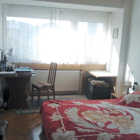 Rompromo Plus Accommodation Бухарест Экстерьер фото