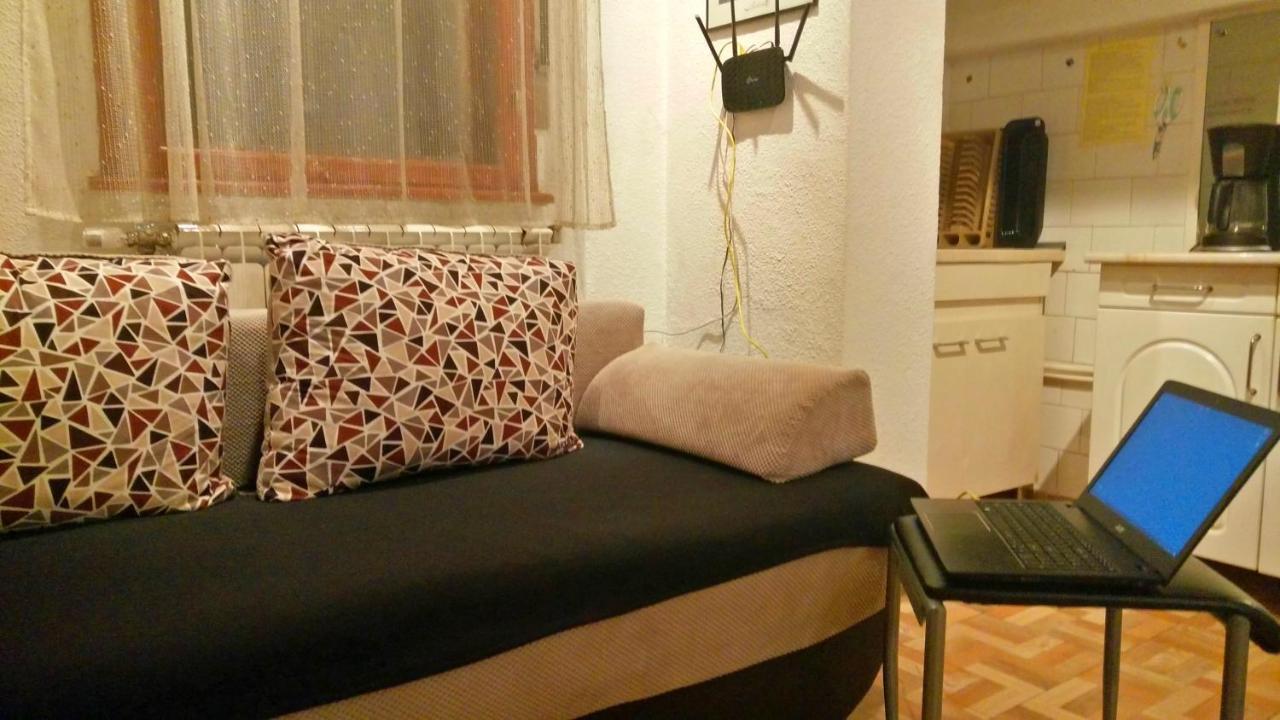 Rompromo Plus Accommodation Бухарест Экстерьер фото