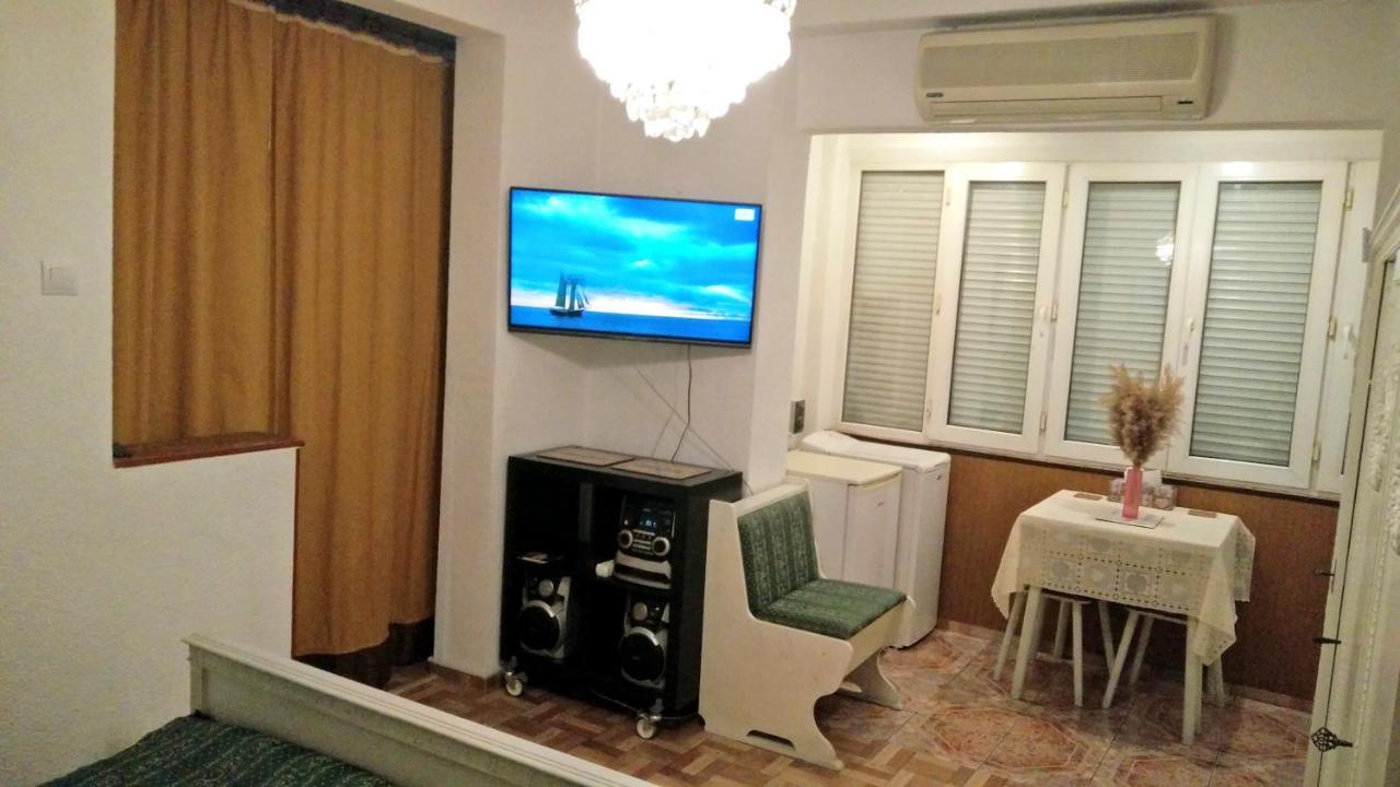 Rompromo Plus Accommodation Бухарест Экстерьер фото