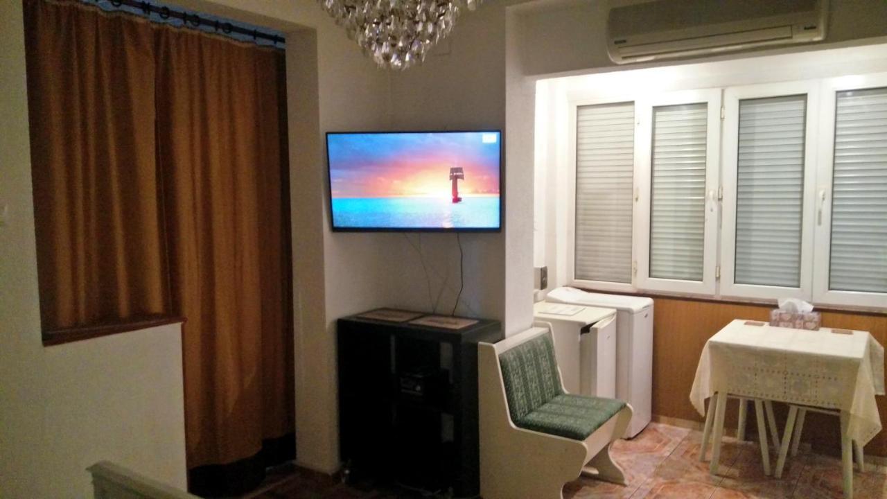 Rompromo Plus Accommodation Бухарест Экстерьер фото