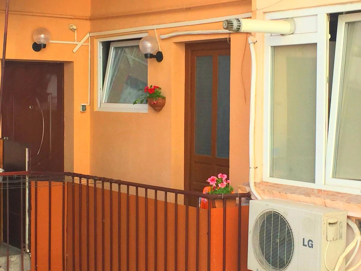 Rompromo Plus Accommodation Бухарест Экстерьер фото